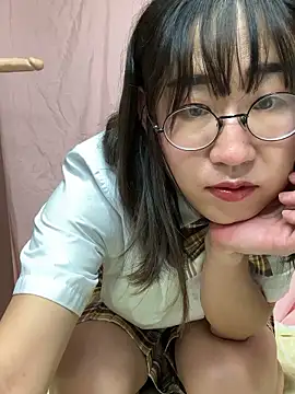 Snapshot of tmtm_mugiwara chatting on November 2025 06:28:01 AM tmtm mugiwara online show from November 2025 06:28:01 AM