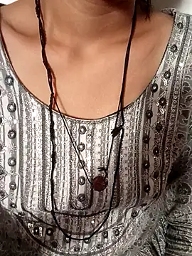 Snapshot of Vandana-Singh chatting on November 2025 04:05:02 AM Vandana-Singh online show from November 2025 04:05:02 AM