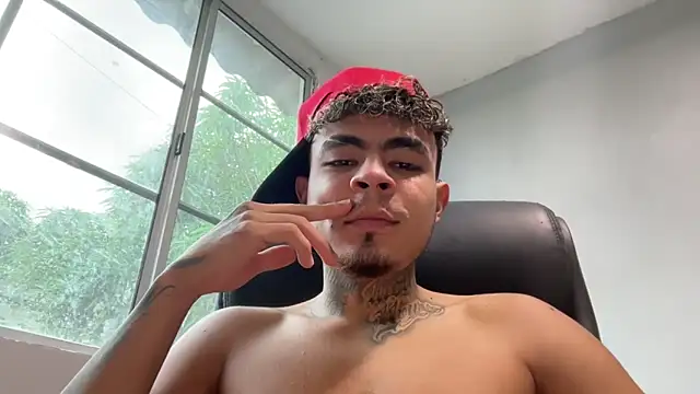 freyva online show from December 2025 08:10:02 PM