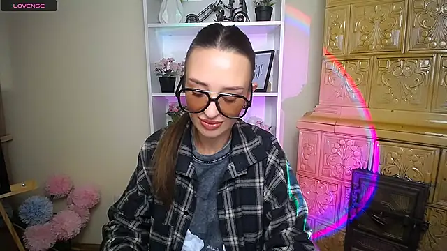 Snapshot of BonnieX_ chatting on November 2025 09:32:01 AM BonnieX online show from November 2025 09:32:01 AM