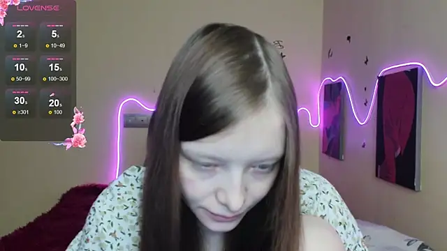 AliceHaris online show from November 2025 03:22:01 AM