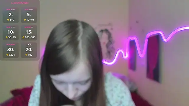 AliceHaris online show from September 2025 01:45:02 AM