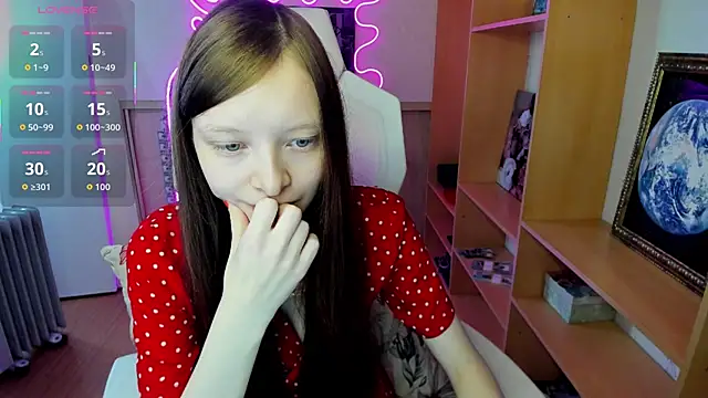 AliceHaris online show from November 2025 03:21:02 AM