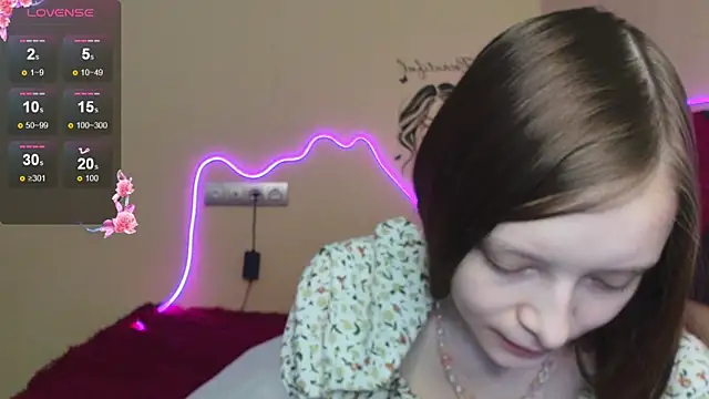 AliceHaris online show from October 2025 03:16:01 AM