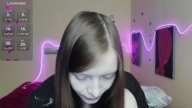 AliceHaris online show from November 2025 04:16:02 AM