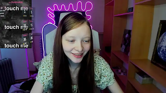 AliceHaris online show from November 2025 06:18:02 AM