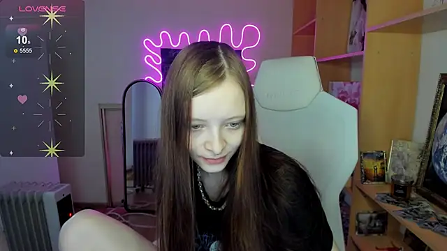 AliceHaris online show from November 2025 03:27:02 AM