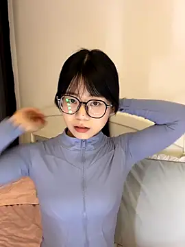 Ella-A9 online show from November 2025 03:27:01 PM