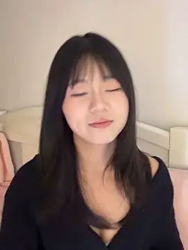 Ella-A9 online show from October 2025 02:51:01 PM