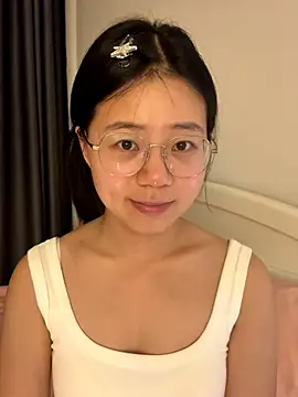 Ella-A9 online show from September 2025 03:33:01 PM