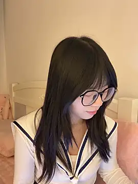 Ella-A9 online show from November 2025 03:12:02 PM