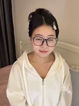 Ella-A9 online show from November 2025 01:36:02 PM