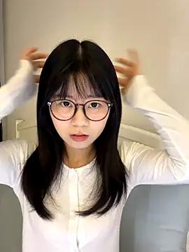 Ella-A9 online show from November 2025 03:28:02 PM