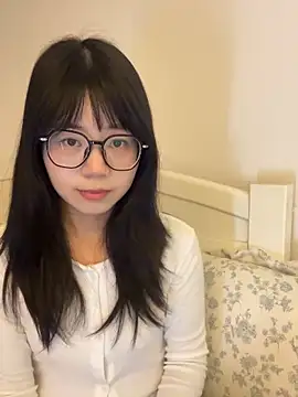 Ella-A9 online show from November 2025 04:32:02 PM