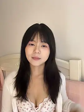 Ella-A9 online show from October 2025 02:47:01 PM