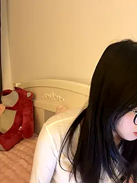 Ella-A9 online show from December 2025 03:33:01 PM