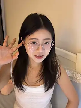 Ella-A9 online show from September 2025 02:57:02 PM