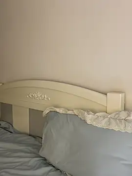 Ella-A9 online show from October 2025 03:01:01 PM