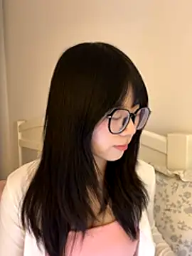 Ella-A9 online show from November 2025 03:02:01 PM