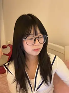 Ella-A9 online show from November 2025 03:24:01 PM