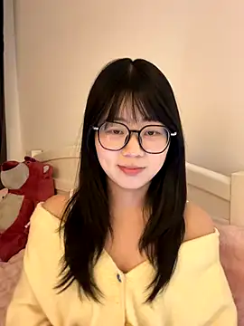 Ella-A9 online show from December 2025 04:05:02 PM