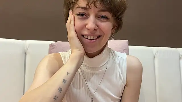 daniellia  online show from November 2025 09:36:02 AM