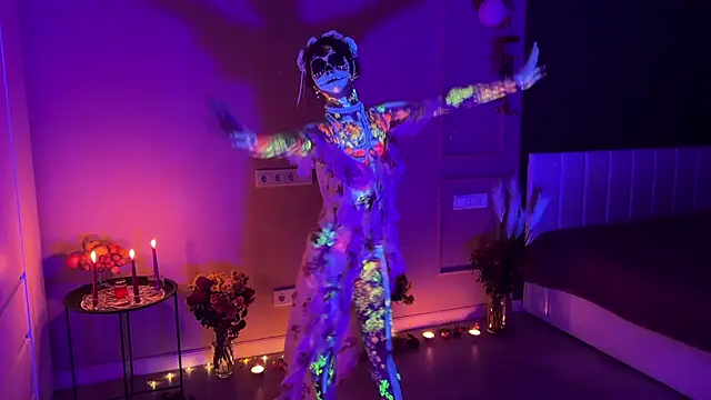 daniellia  online show from November 2025 03:06:01 PM