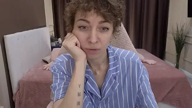 daniellia  online show from September 2025 07:58:01 AM