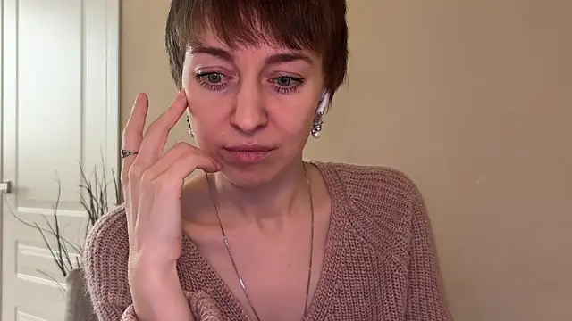 daniellia  online show from January 2026 08:54:01 AM