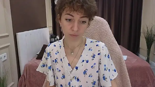 daniellia  online show from September 2025 07:59:02 AM