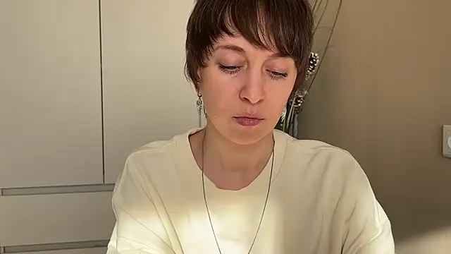 daniellia  online show from May 2026 02:21:01 PM