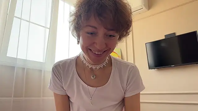 daniellia  online show from November 2025 09:03:02 AM