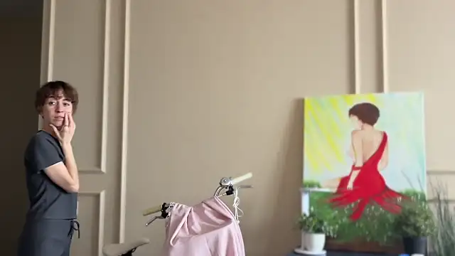 daniellia  online show from October 2025 09:30:01 AM