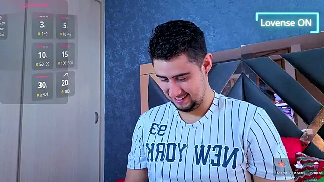 ryan evanss online show from November 2025 12:48:02 PM