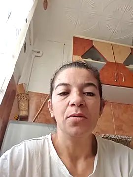 Snapshot of alinaalinutzq chatting on October 2025 08:50:02 AM alinaalinutzq online show from October 2025 08:50:02 AM