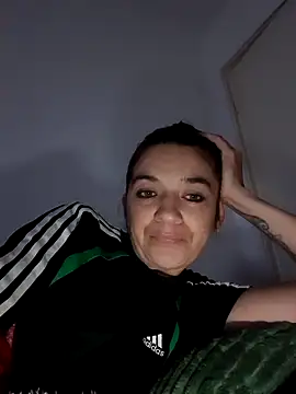 Snapshot of alinaalinutzq chatting on October 2025 09:05:01 PM alinaalinutzq online show from October 2025 09:05:01 PM