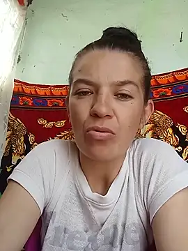 Snapshot of alinaalinutzq chatting on May 2026 11:18:02 AM alinaalinutzq online show from May 2026 11:18:02 AM