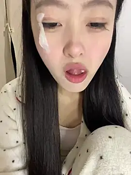 Snapshot of MengMeng0515 chatting on July 2026 01:08:02 PM MengMeng0515 online show from July 2026 01:08:02 PM