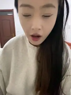 Snapshot of MengMeng0515 chatting on December 2025 11:42:01 AM MengMeng0515 online show from December 2025 11:42:01 AM