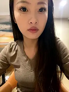 MengMeng0515 online show from January 2026 12:01:02 PM