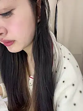 MengMeng0515 online show from April 2026 09:44:02 AM