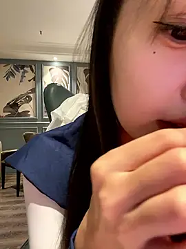 MengMeng0515 online show from January 2026 02:20:01 PM