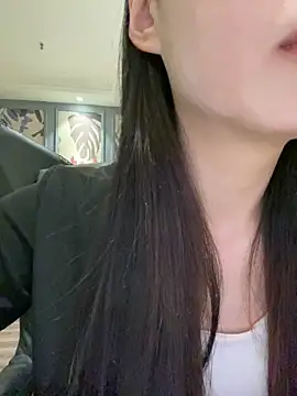 MengMeng0515 online show from April 2026 01:25:01 PM