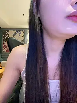 MengMeng0515 online show from April 2026 01:40:03 PM