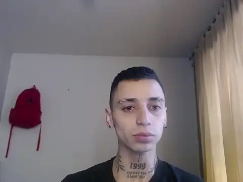 Snapshot of xalejo_max chatting on October 2025 03:01:01 PM xalejo max online show from October 2025 03:01:01 PM