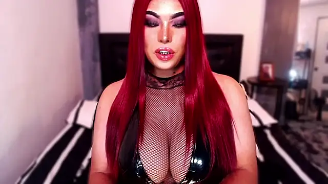 Snapshot of xTrixieMae chatting on October 2025 04:33:01 AM xTrixieMae online show from October 2025 04:33:01 AM