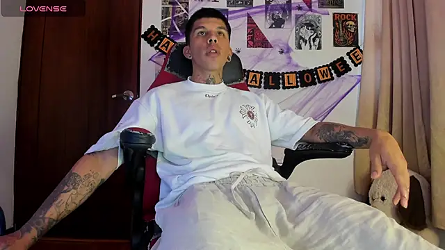 Savajelust online show from October 2025 05:26:02 PM