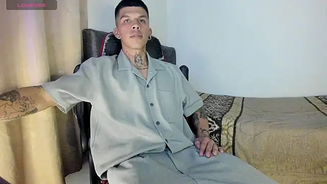 Savajelust online show from November 2025 10:35:01 PM