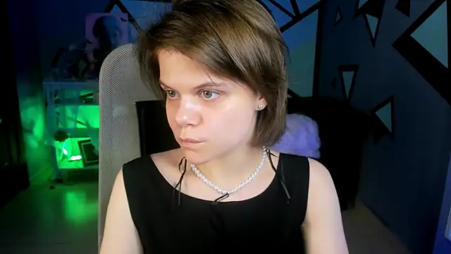 EllieMurler online show from October 2025 09:08:01 AM