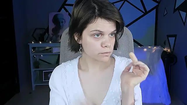 EllieMurler online show from September 2025 09:16:01 AM